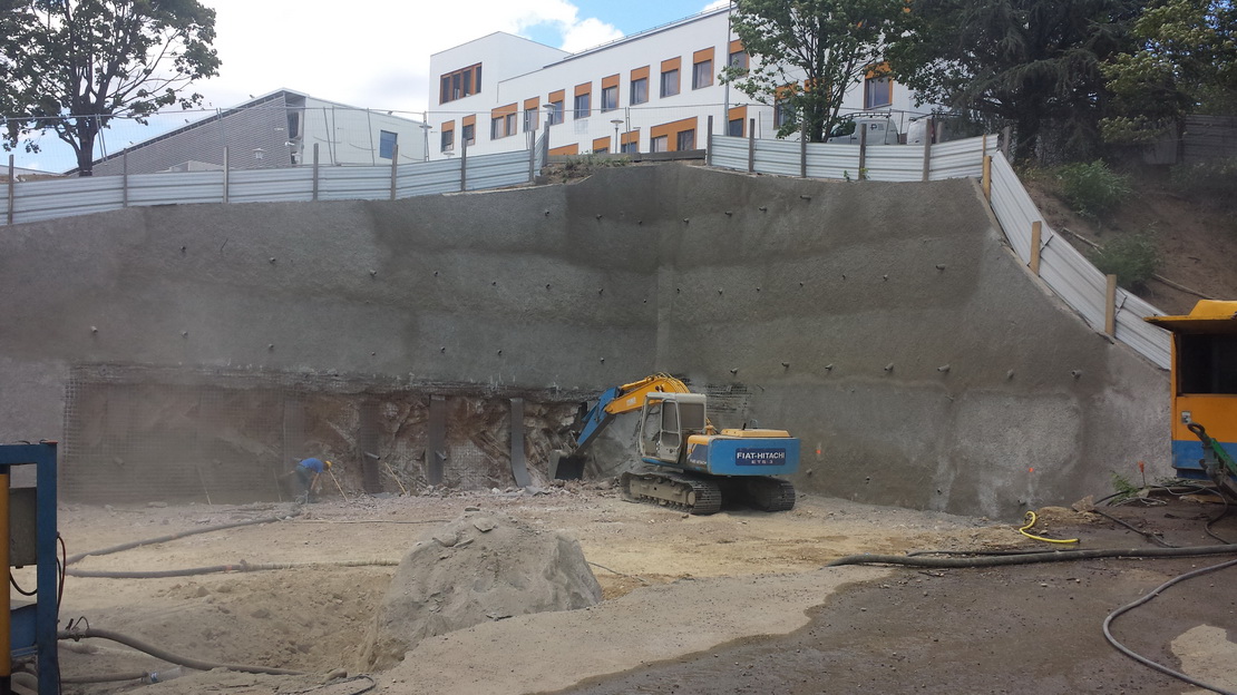 Paroi provisoire Clouée Béton Projeté - Construction du ...
