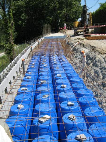 Mise en place des fûts et drainage